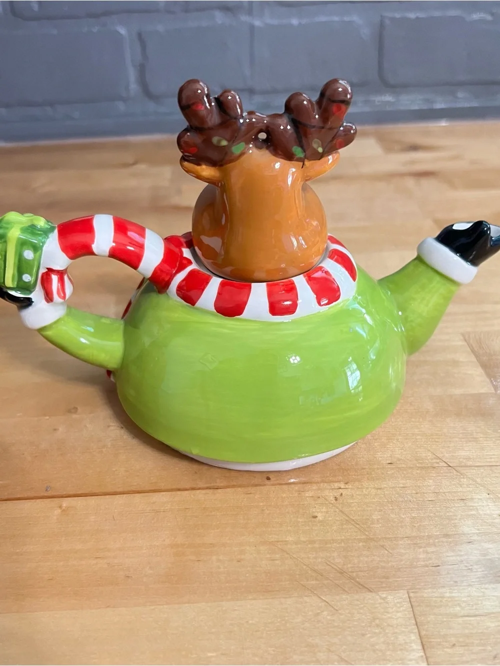 Christmas Teddy Bear Mug With Lid  and  Small Decorative  Reindeer Teapot Bundle